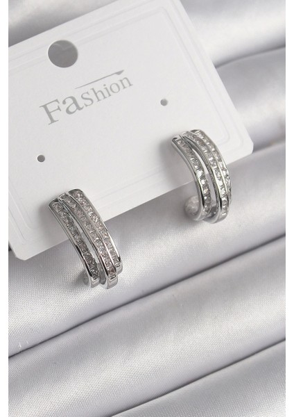 Pirinç Gümüş Renk Zirkon Taşlı Yarım Halka Model Kadın Küpe