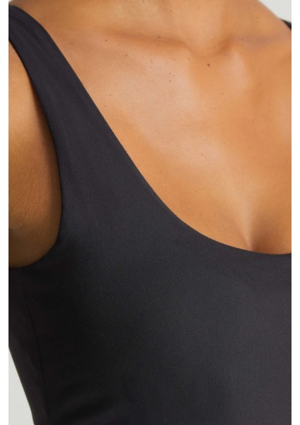 Compressive Pocket Tenis Elbisesi fırsatları
