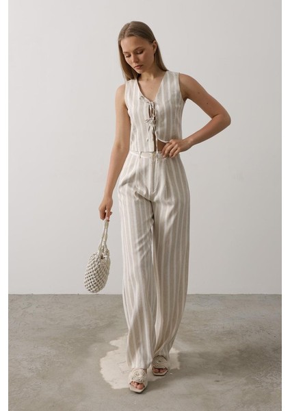 Çizgili Yelek Takım - Beyaz-Taş