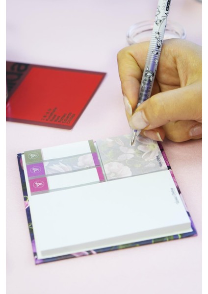Victorias Journals Sticky Notes Yapışkanlı Kağıt 12X12 cm , 5 Değişik Ebat 5X40 Yaprak. modelleri