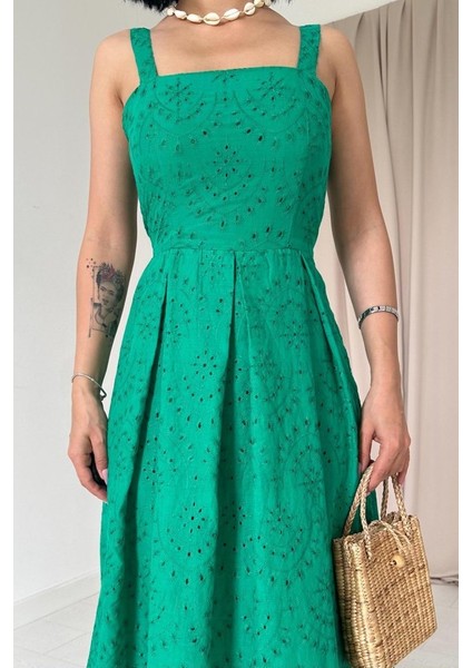Yeşil Askılı Aparatlı Brode Elbise modelleri