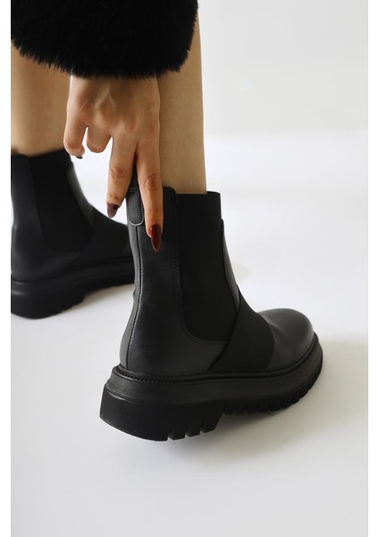 Millena Siyah Süet Lastik Kemer Detaylı Çekme Bot modelleri