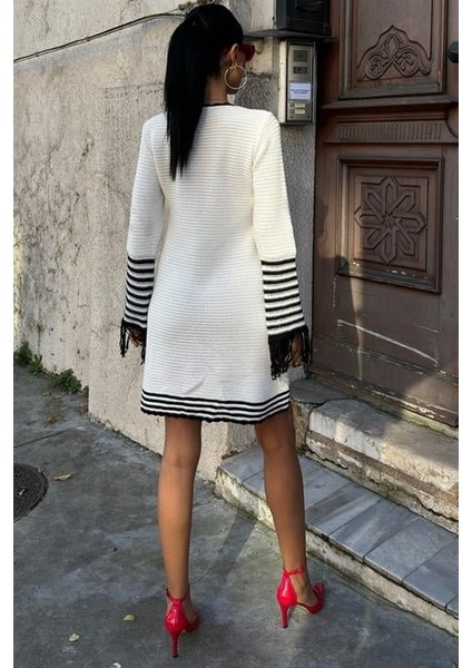 Triko Kolları Püsküllü Düğmeli Elbise 2849 fırsatları