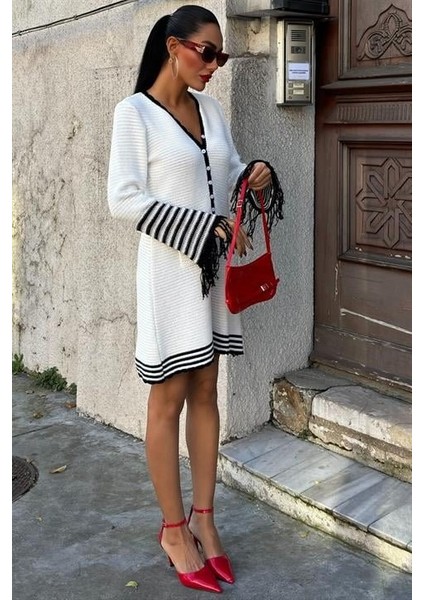 Triko Kolları Püsküllü Düğmeli Elbise 2849 indirimleri