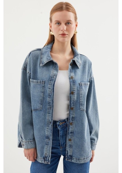 0694 Çift Cepli Oversize Denim Ceket - Buz Mavi
