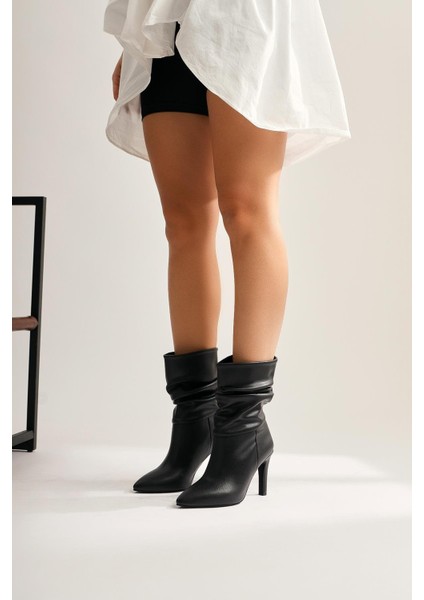 Wilma Siyah Körüklü Ince Topuklu Bot fırsatları