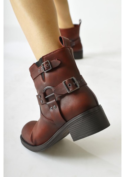 Magi Bordo Toka Detaylı Lastikli Çekme Bot