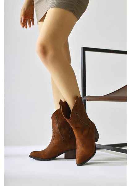 Fiza Taba Sivri Burunlu Nakışlı Zımba Detaylı Western Bot fiyatları