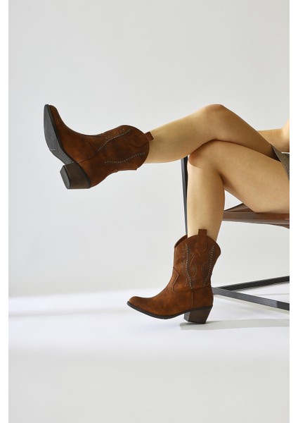 Fiza Taba Sivri Burunlu Nakışlı Zımba Detaylı Western Bot fırsatları