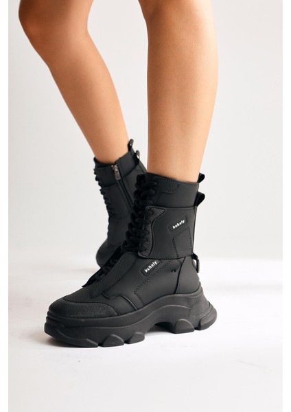 Arline Siyah Bağcıklı Postal Bot