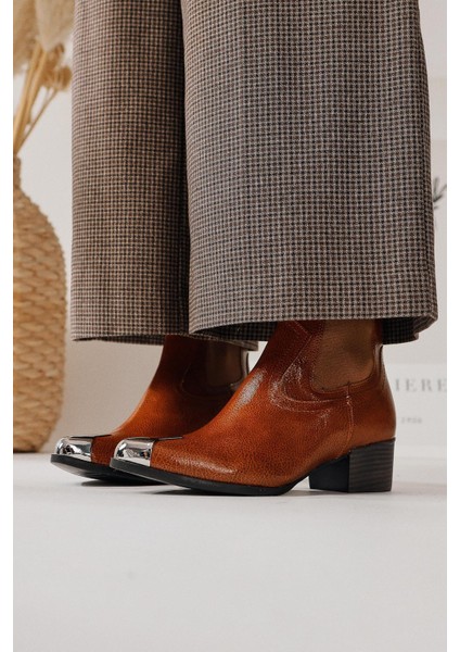 Micki Taba Sivri Burunlu Metal Detaylı Bot fiyatları