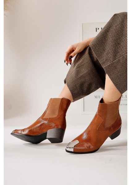 Micki Taba Sivri Burunlu Metal Detaylı Bot modelleri