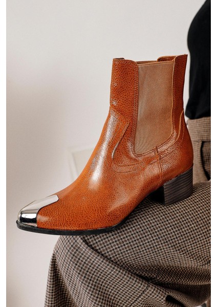 Micki Taba Sivri Burunlu Metal Detaylı Bot indirimleri