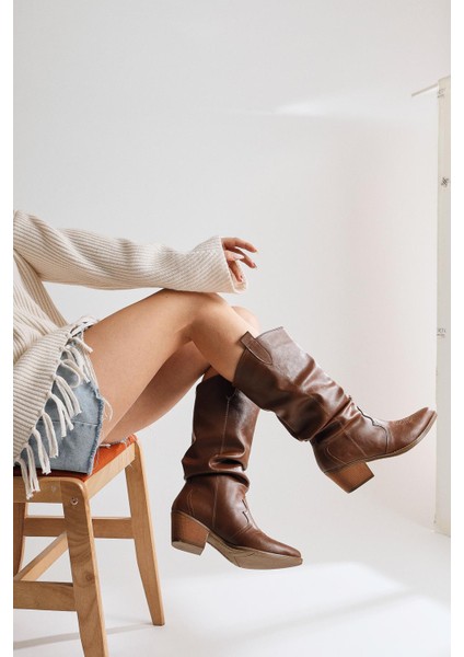 Lise-Britt Taba Körüklü Nakışlı Western Bot fiyatları