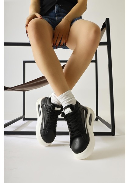 Lourin Siyah Deri Desenli Havalı Taban Bağcıklı Spor Bot modelleri