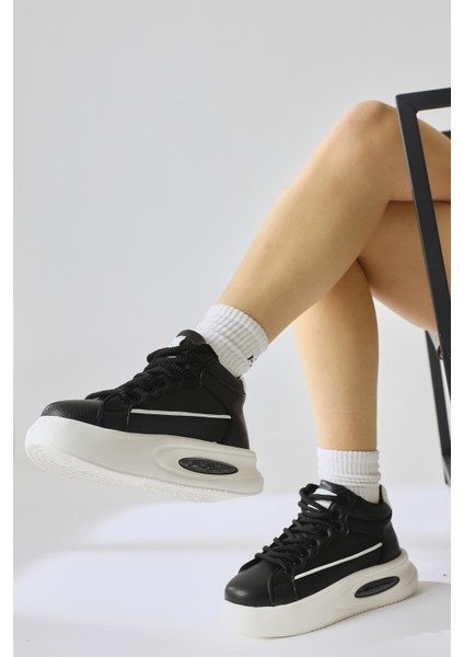 Lourin Siyah Deri Desenli Havalı Taban Bağcıklı Spor Bot fırsatları