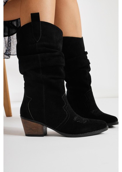 Lise-Britt Siyah Süet Körüklü Nakışlı Western Bot fırsatları