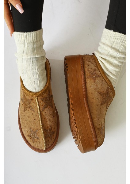 Sterin Bej Süet Parlak Yıldız Detaylı Içi Kürklü Kısa Bot fiyatları