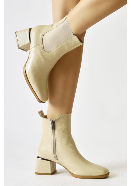 Galya Bej Kırışık Rugan Kısa Topuklu Çekme Bot fırsatları