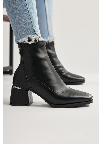 Dominga Siyah Fermuarlı Bot