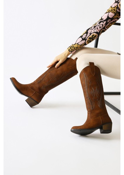 Fizaro Kahve Sivri Burunlu Nakışlı Zımba Detaylı Western Çizme fırsatları