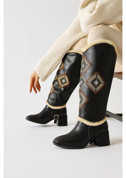 Hilka Siyah Çıkarılabilir Konçlu Etnik Desenli Bot-Çizme modelleri