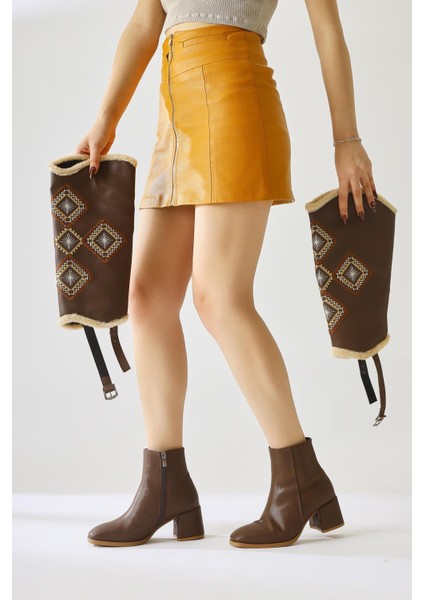 Hilka Kahve Çıkarılabilir Konçlu Etnik Desenli Bot-Çizme