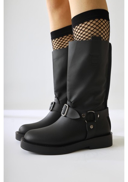 Lourd Siyah Yumuşak Derili Kemer Detaylı Bot modelleri