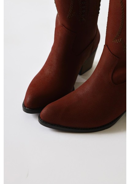 Fizaro Bordo Sivri Burunlu Nakışlı Zımba Detaylı Western Çizme fırsatları