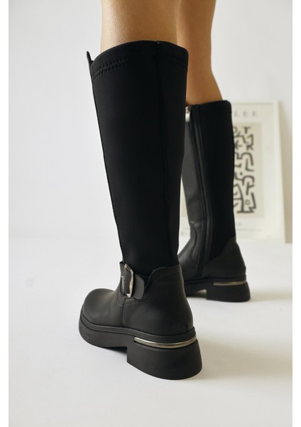 Faria Siyah Dalgıç Kumaş Detaylı Tokalı Kalın Tabanlı Çizme fırsatları