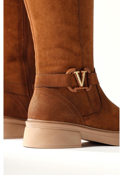 Ginan Taba Süet Toka Detaylı Kısa Topuklu Fermuarlı Çizme fiyatları