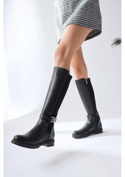 Mountaha Siyah Dalgıç Kumaş Konçlu Aksesuar Detaylı Kısa Topuklu Çizme fırsatları