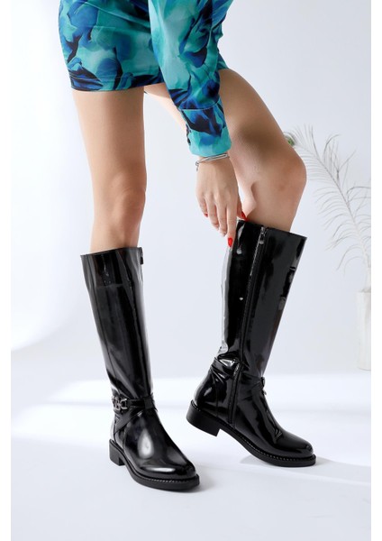 Momena Siyah Rugan Toka Detaylı Fermuarlı Kısa Topuklu Çizme indirimleri