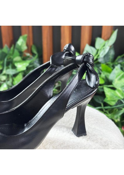 Arkası Fiyonk Bağlamalı Stiletto Ayakkabı M1165 fiyatları
