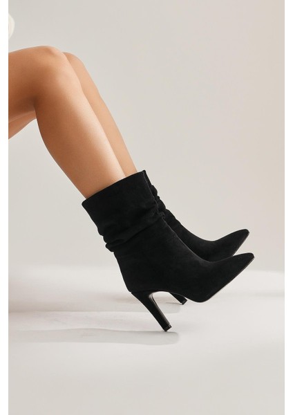 Wilma Siyah Süet Körüklü Ince Topuklu Bot indirimleri