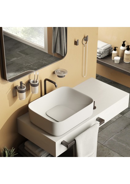 Pirenei Duvara Monte Sabunluk - Krom modelleri