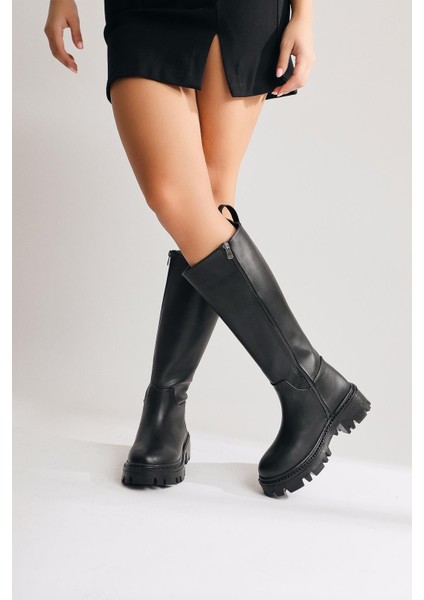 Escada Siyah Kalın Tabanlı Fermuarlı Çizme