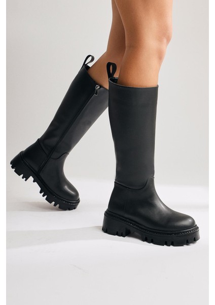 Escada Siyah Kalın Tabanlı Fermuarlı Çizme fırsatları