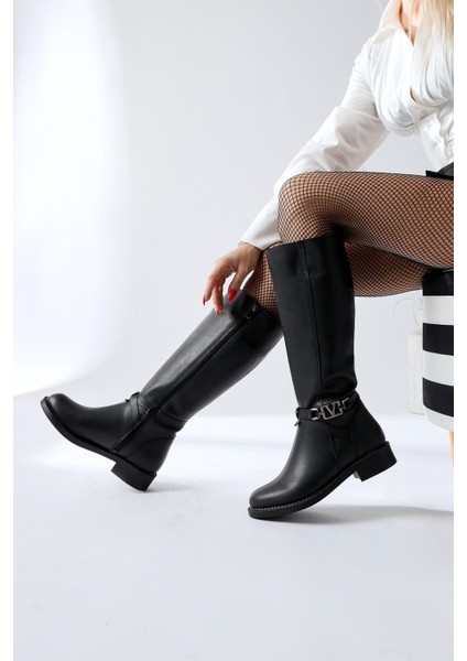 Momena Siyah Toka Detaylı Fermuarlı Kısa Topuklu Çizme indirimleri