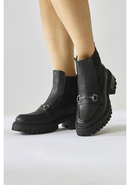 Lemonie Siyah Toka Detaylı Lastikli Çekme Bot