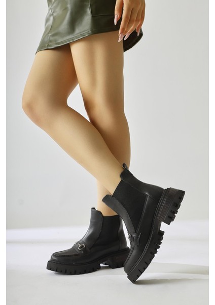 Lemonie Siyah Toka Detaylı Lastikli Çekme Bot fiyatları