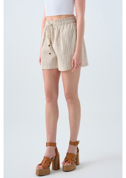 Kadın Çizgili Şort fırsatları
