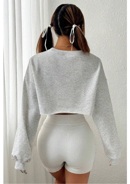 Kadın Gri Oversize Crop Bisiklet Yaka Şardonlu Sweatshirt