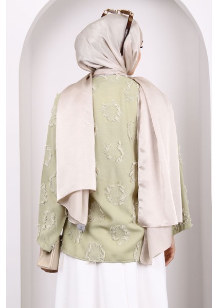 Haki Ön Bağlamalı Püsküllü Kimono fırsatları