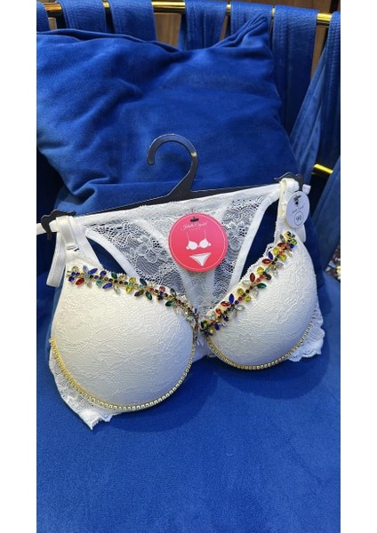 Taş Detaylı Dolgulu Balenli Göz Alıcı Takım