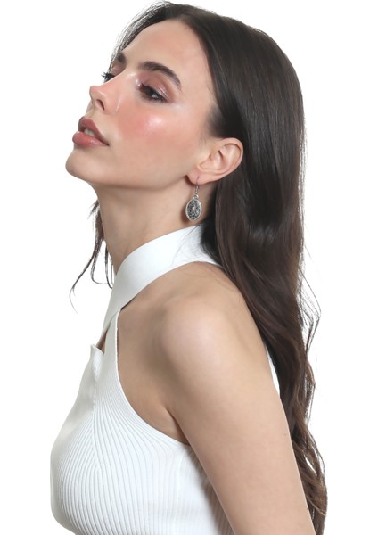 Kadın Antik Gümüş Kaplama Oval Formlu Sallantılı Model Minimalist Küpe fırsatları