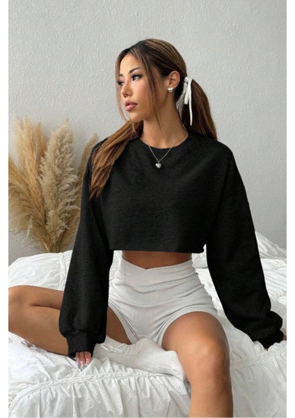 Kadın Siyah Oversize Crop Bisiklet Yaka Şardonlu Sweatshirt indirimleri