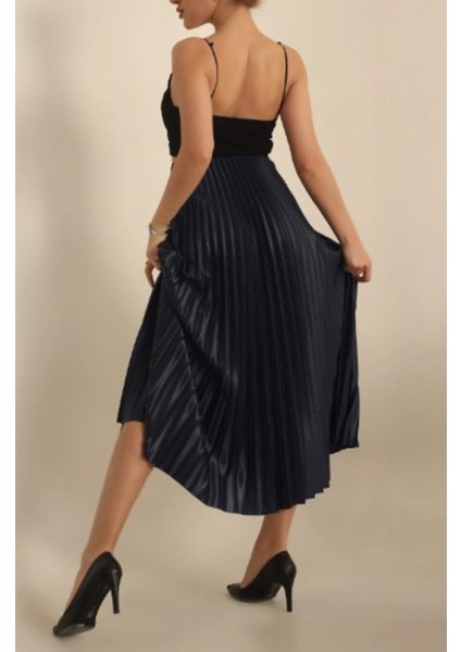 Lacivert Pileli Deri Görünüm Etek 229454 modelleri