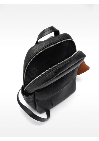 Sarkıt Aksesuarlı Sırt Çantası indirimleri