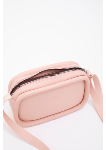 Pudra Shk62 Tek Bölmeli Suni Deri Ayarlanabilir Askılı Fermuarlı Çapraz Omuz Çantası
